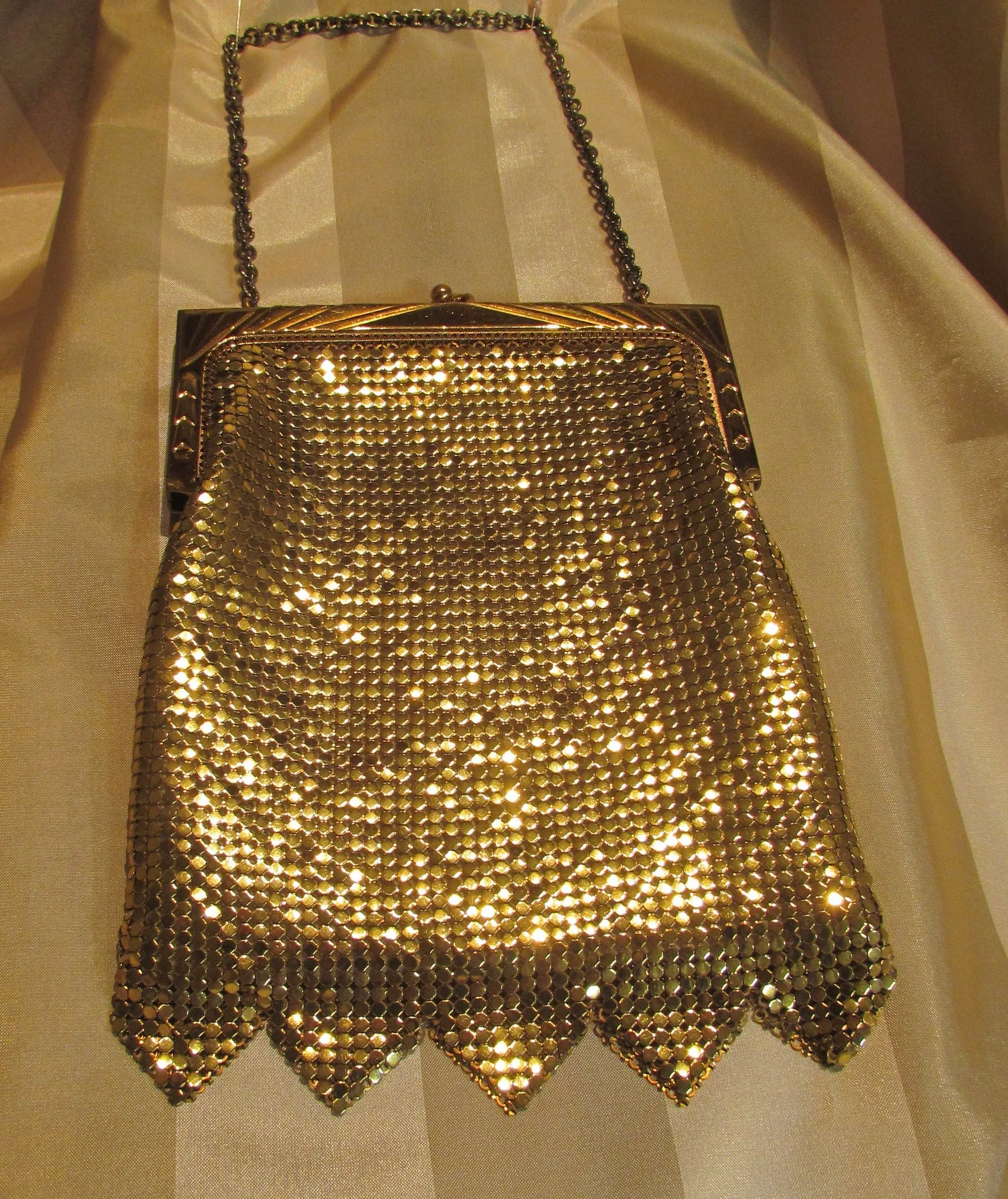 Art Deco Gold Purse Whiting Davis 1940s Mesh Purse Mint Condition Evening Handbag