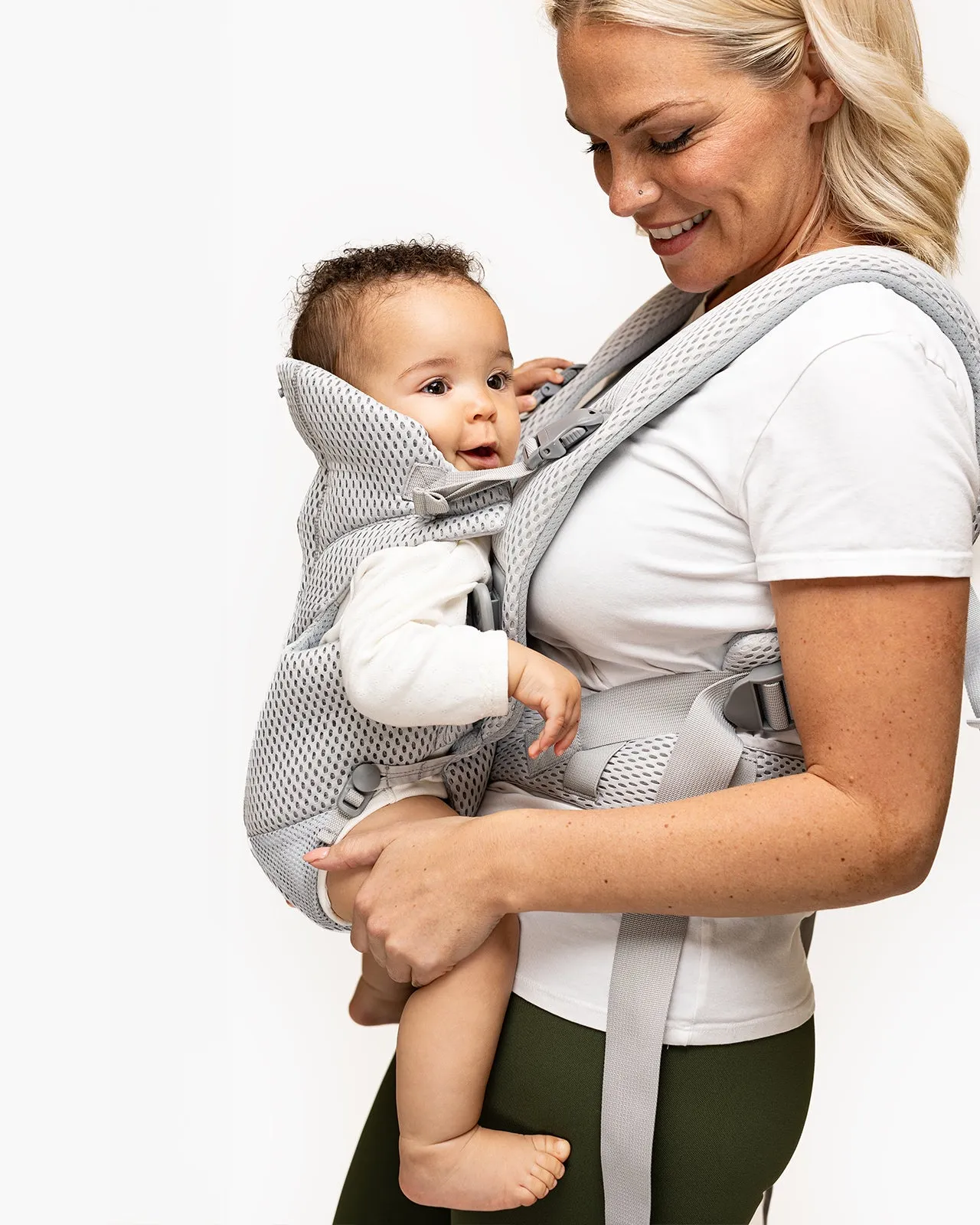 BABYGO® AirMesh™ Baby Carrier