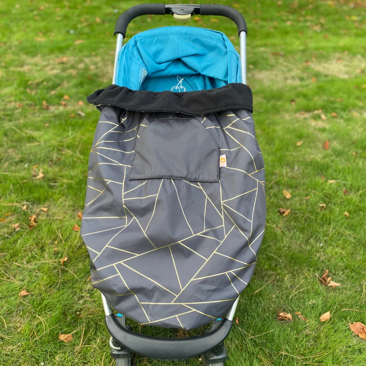 BabyWearing Fleece-lined Cover - GOLD GEOMETRIC