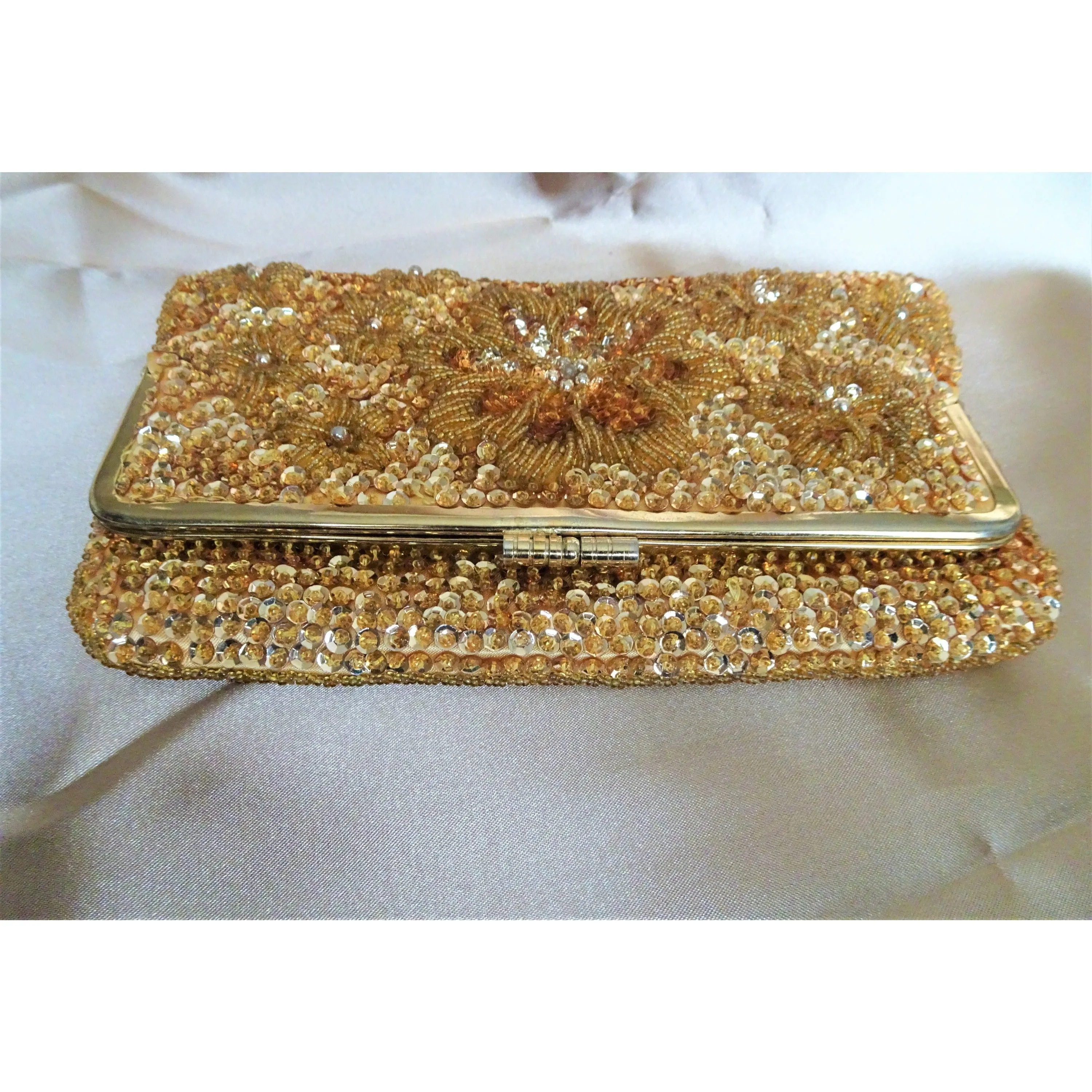 GORGEOUS Vintage Hand Beaded Evening Purse, Golden Glass and Sequined Fold Over Clutch Hand Bag, Elegant Design, Collectible Vintage Purses