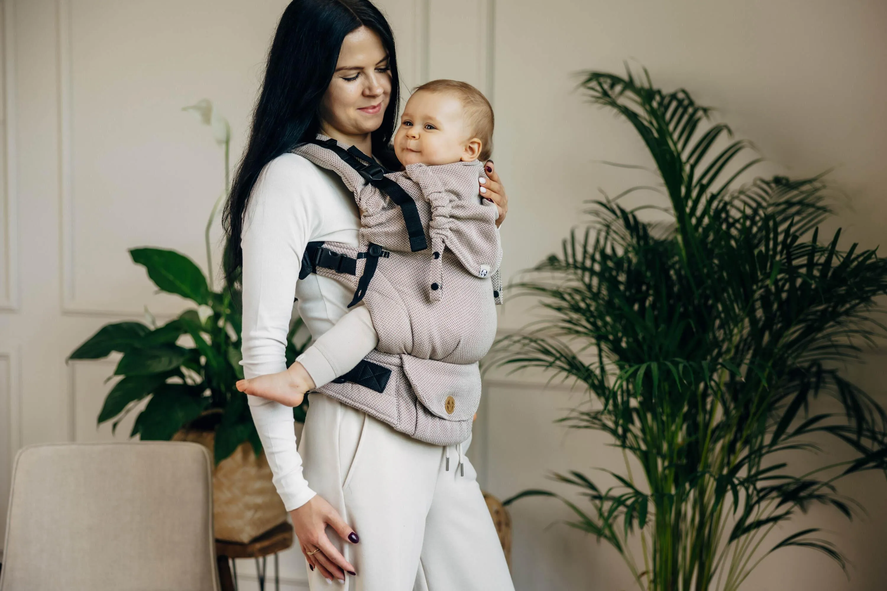 LennyLamb LennyUpGrade Babywearing Carrier Little Herringbone Almond