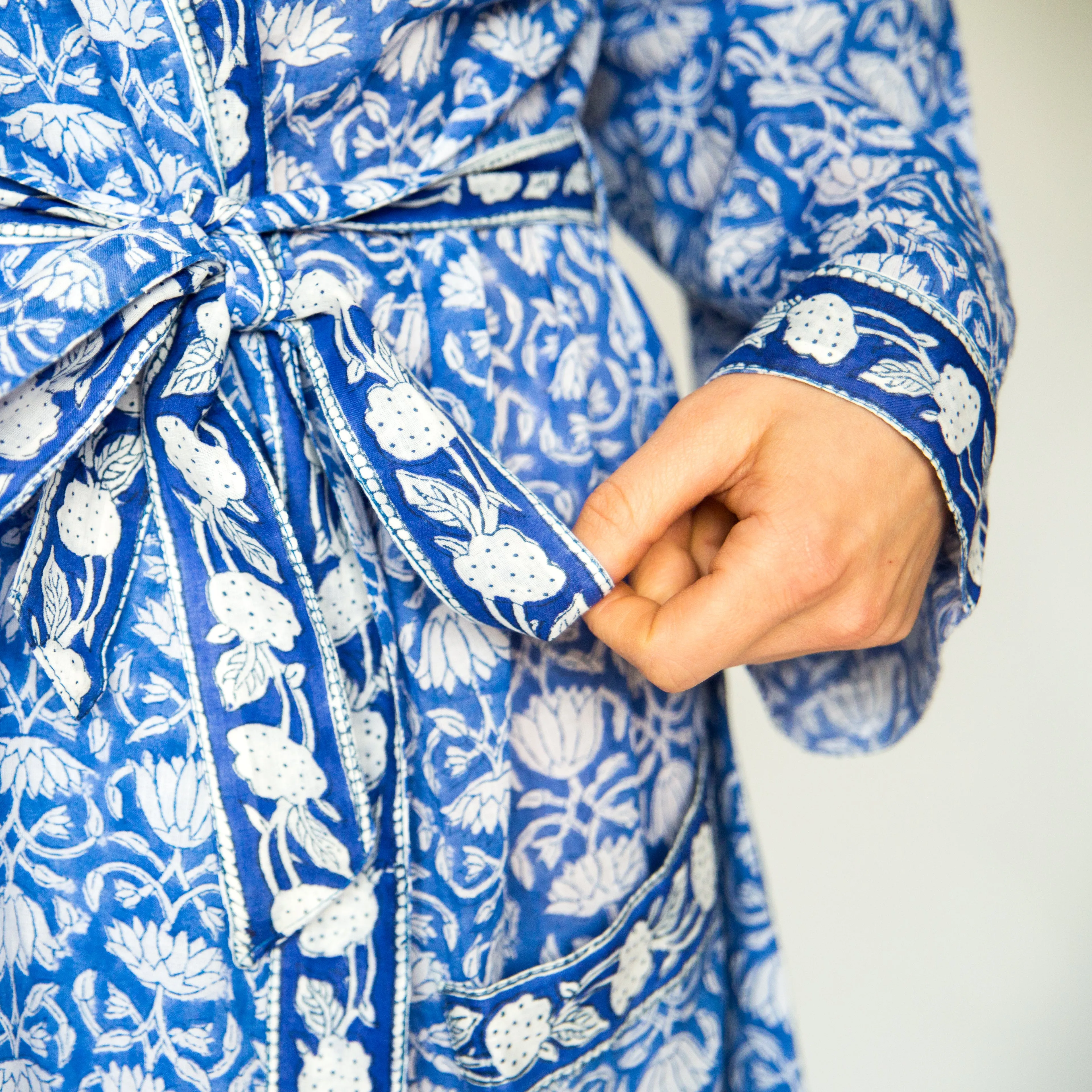 Lightweight Cotton Robe - Blue & White