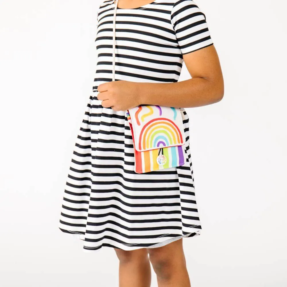 Rainbow Purse For Little Girl: "My niece is gonna love this"