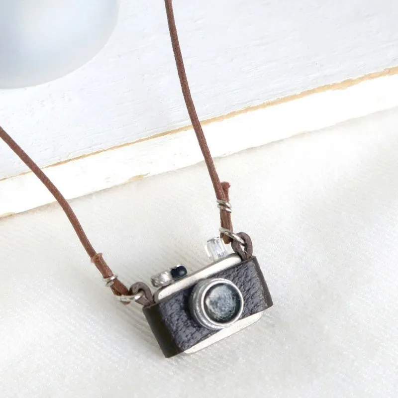 Retro Camera Necklace