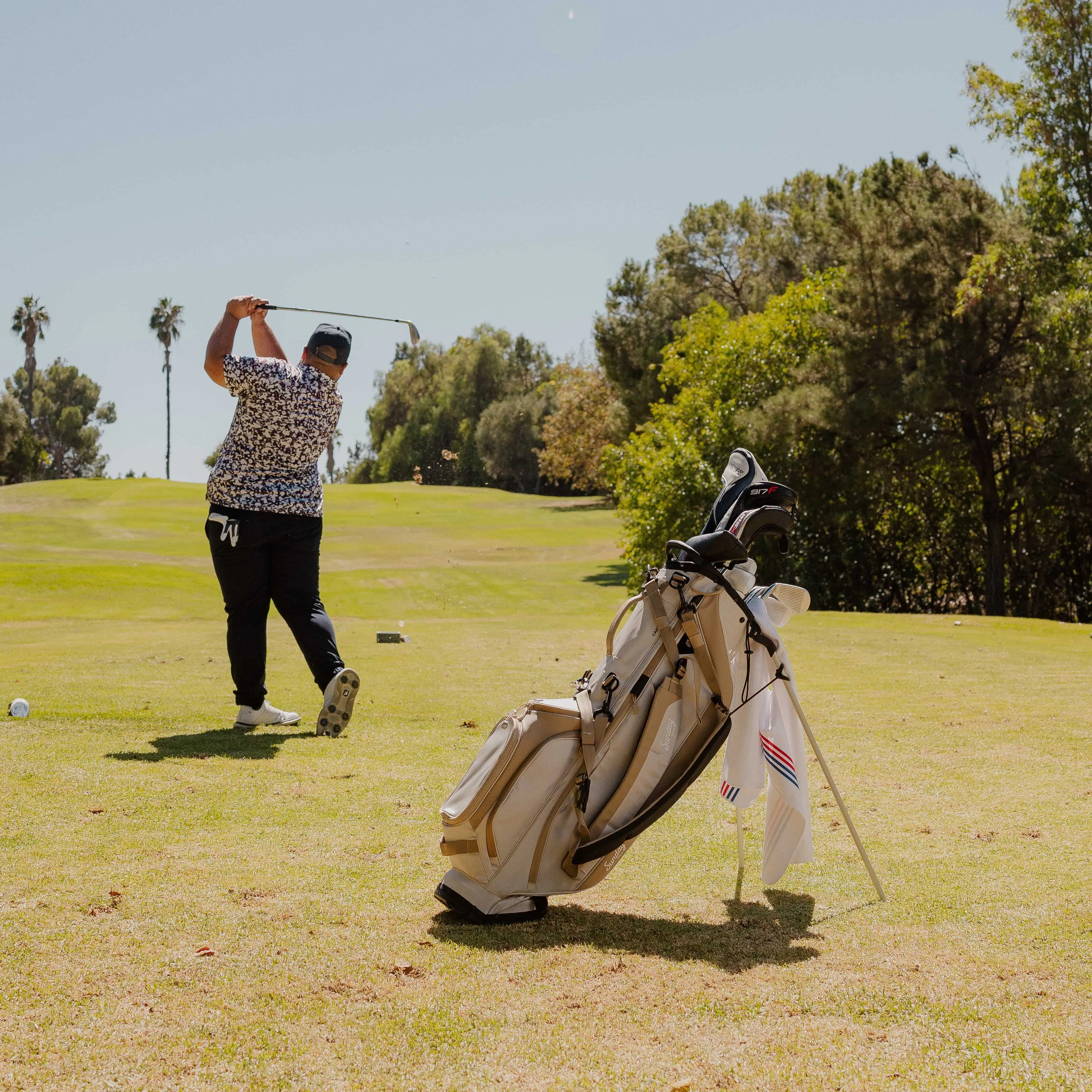 Ryder | Toasted Almond Lightweight Stand Bag