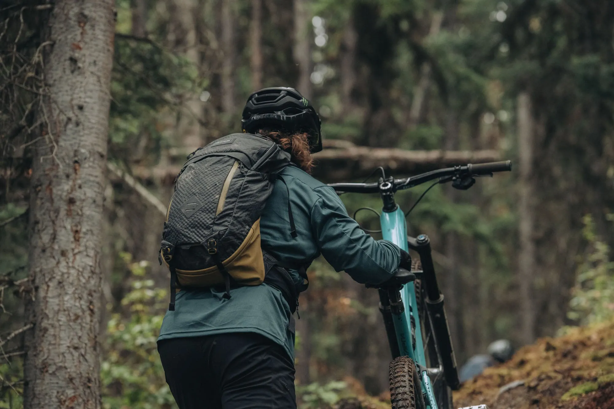 Seeker 18L Bike Hydration Backpack