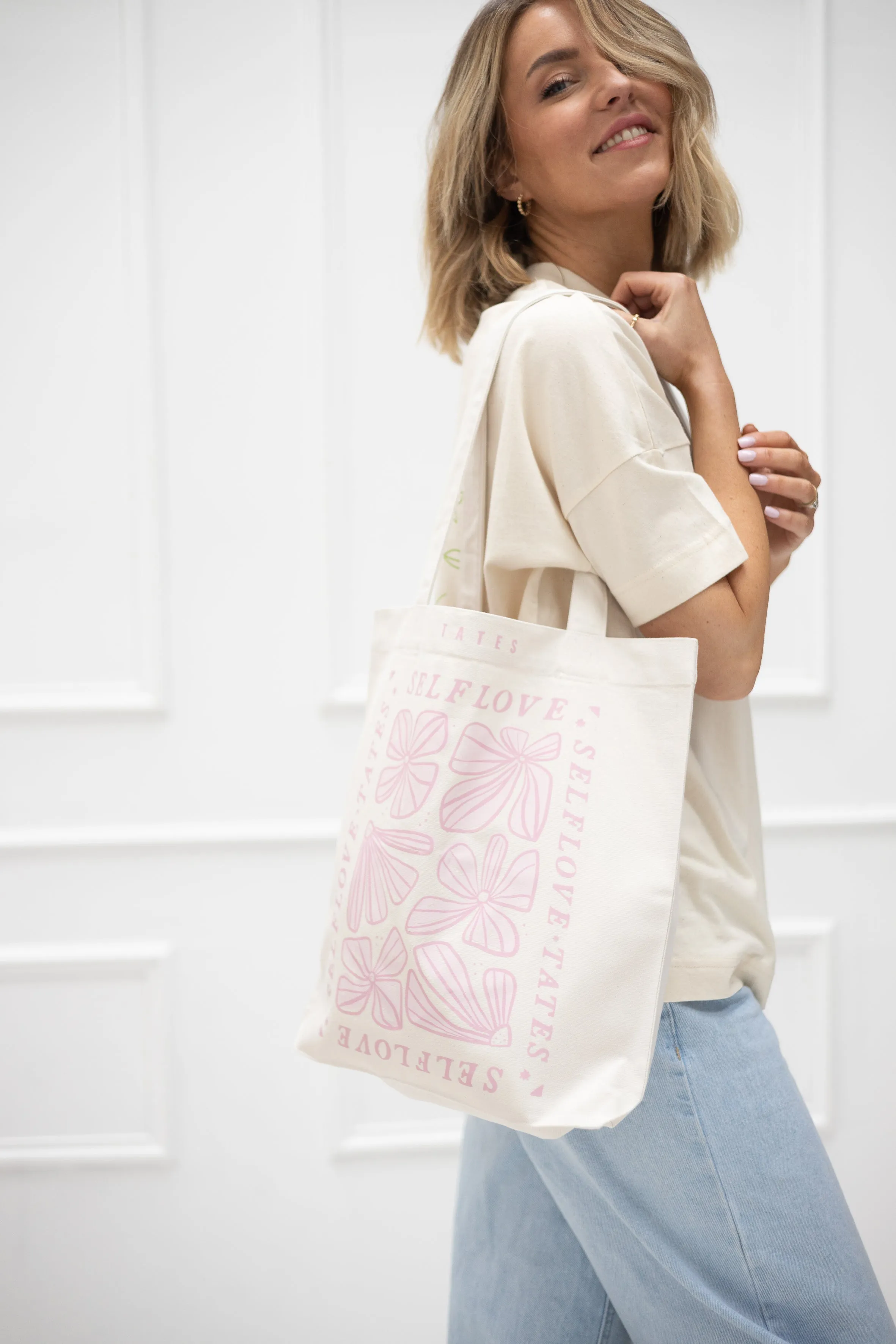 Tote bag mit "Selflove flowers" Motiv