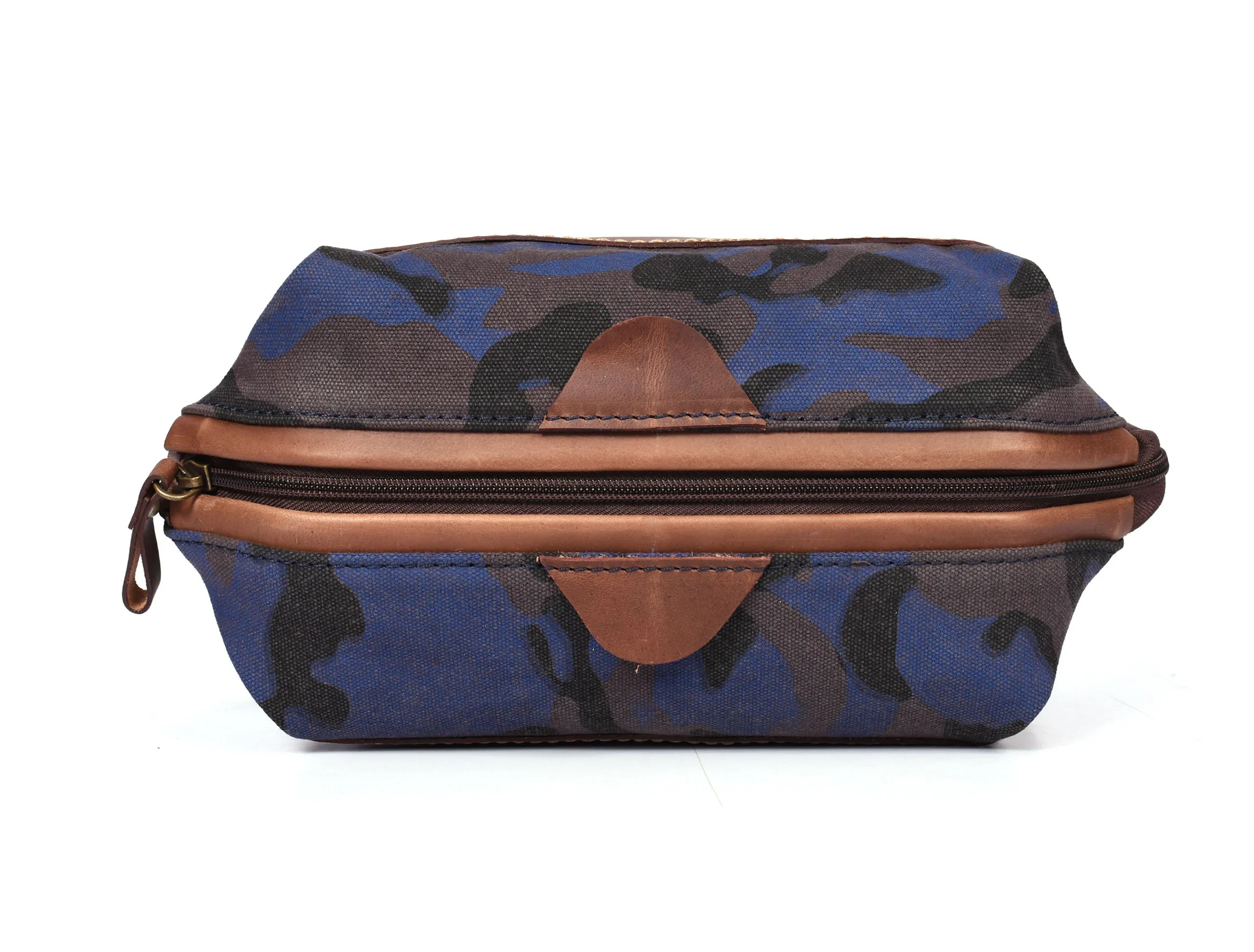 Tyler Leather Camouflage Toiletry Bag -  Camo Green