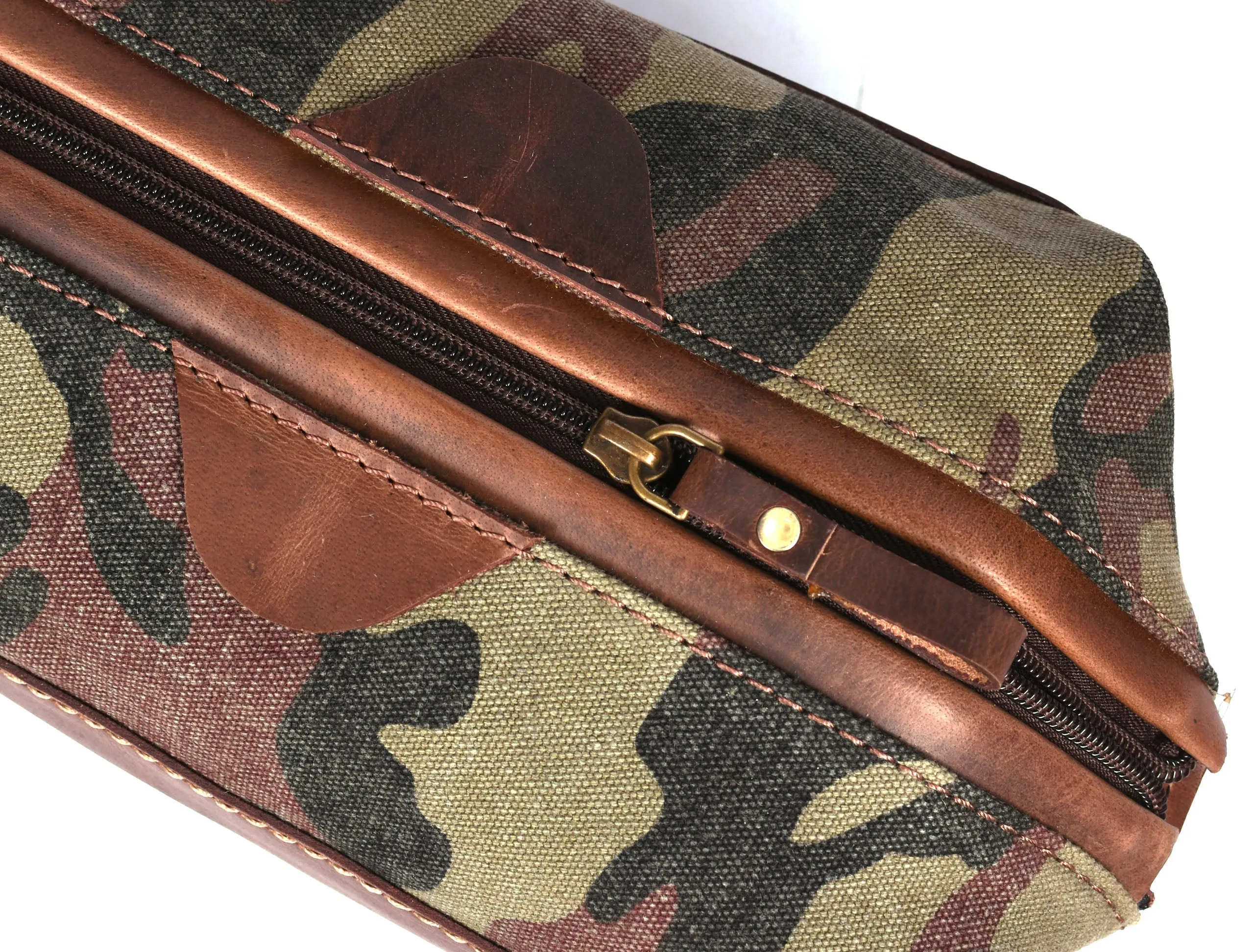 Tyler Leather Camouflage Toiletry Bag -  Camo Green