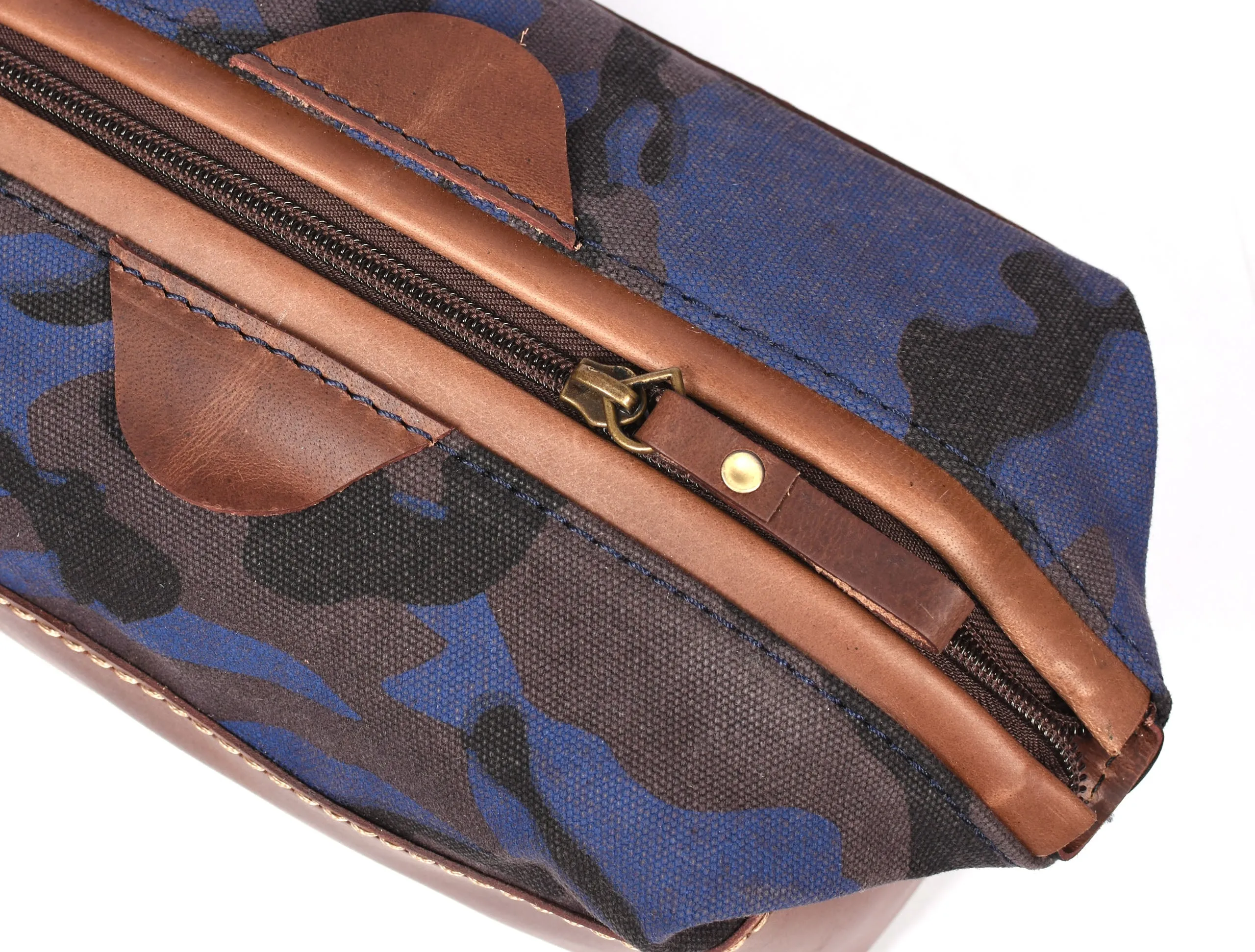 Tyler Leather Camouflage Toiletry Bag -  Camo Green