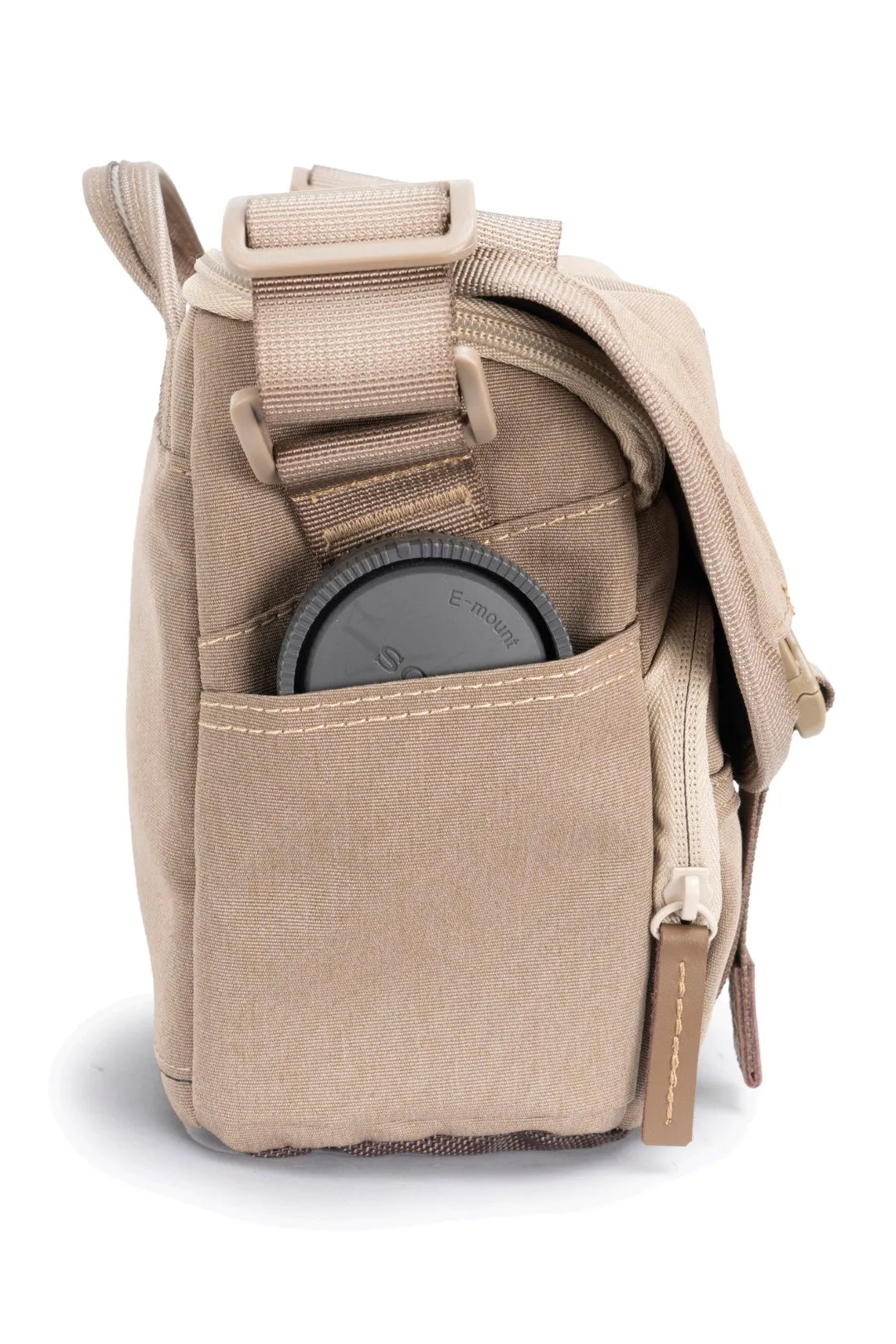 VEO RANGE 21M BG Messenger Camera Bag - Tan