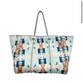 WS Large Tote - Monet Blue LP